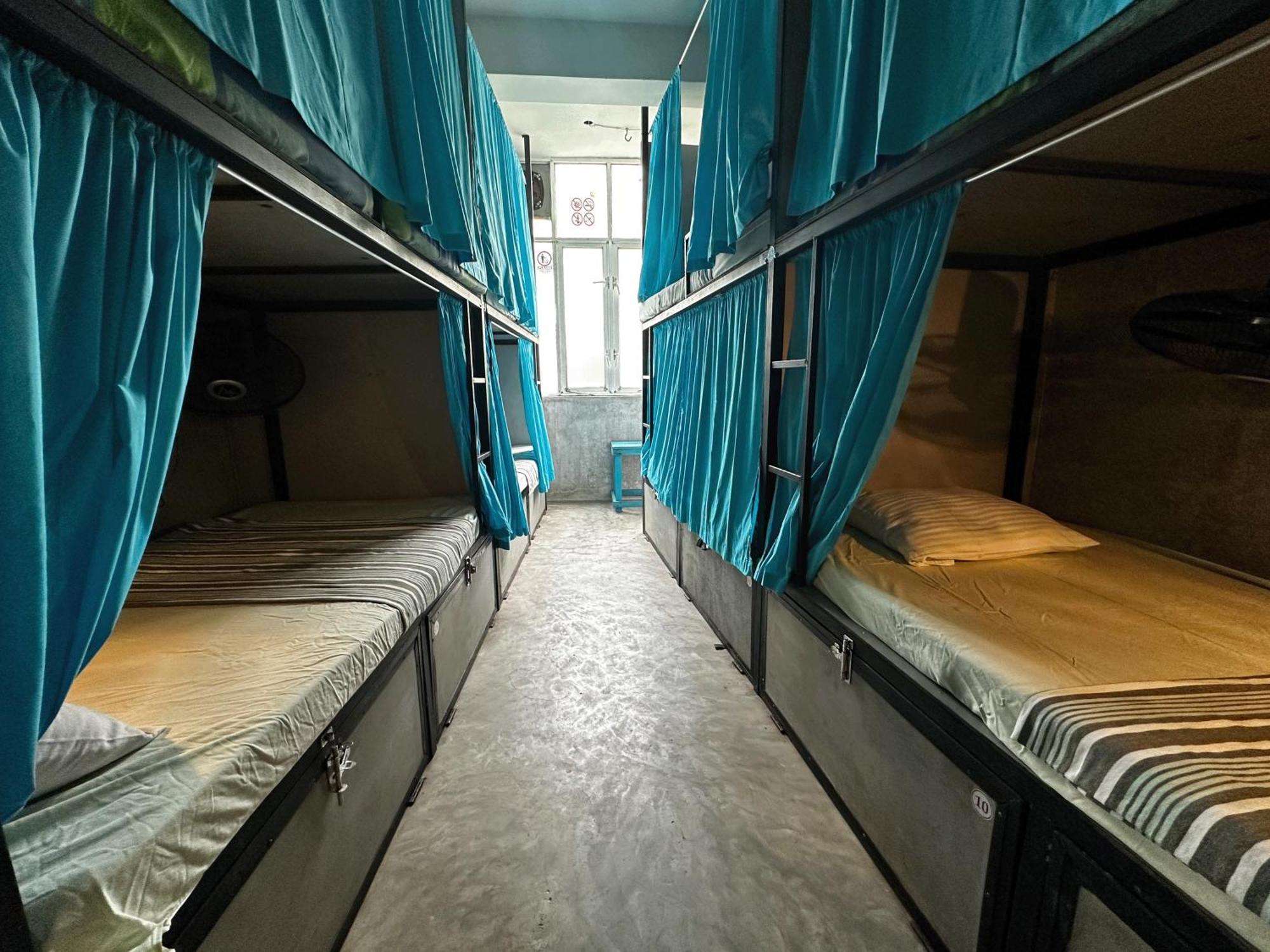 Cycling Backpacker Hostel & Cafe Unawatuna Exterior foto